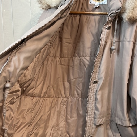 Talbots Fully Lined Jacket w Fur lined hood light tan - Picture 7 of 9